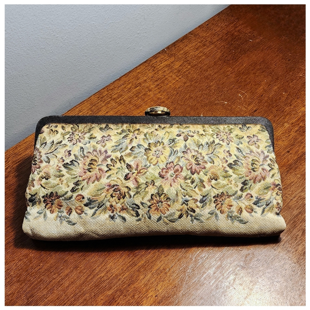 Vintage Floral Tapestry Clutch Purse